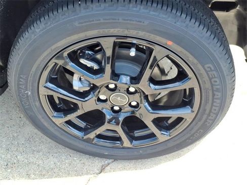 New 2026 Jeep Compass Latitude image 18