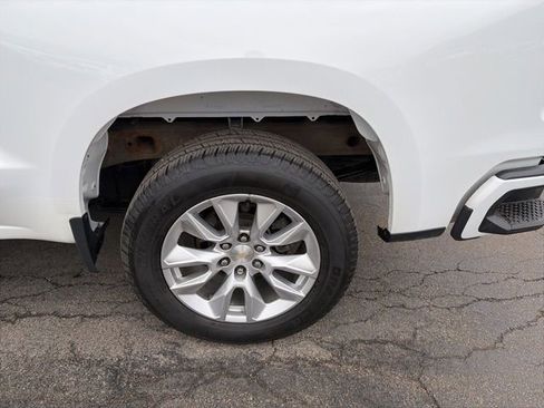 Used 2022 Chevrolet Silverado 1500 Custom AWD/4WD image 12