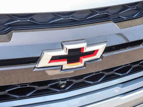 Used 2023 Chevrolet Colorado ZR2 w/ ZR2 Convenience Package III AWD/4WD image 13