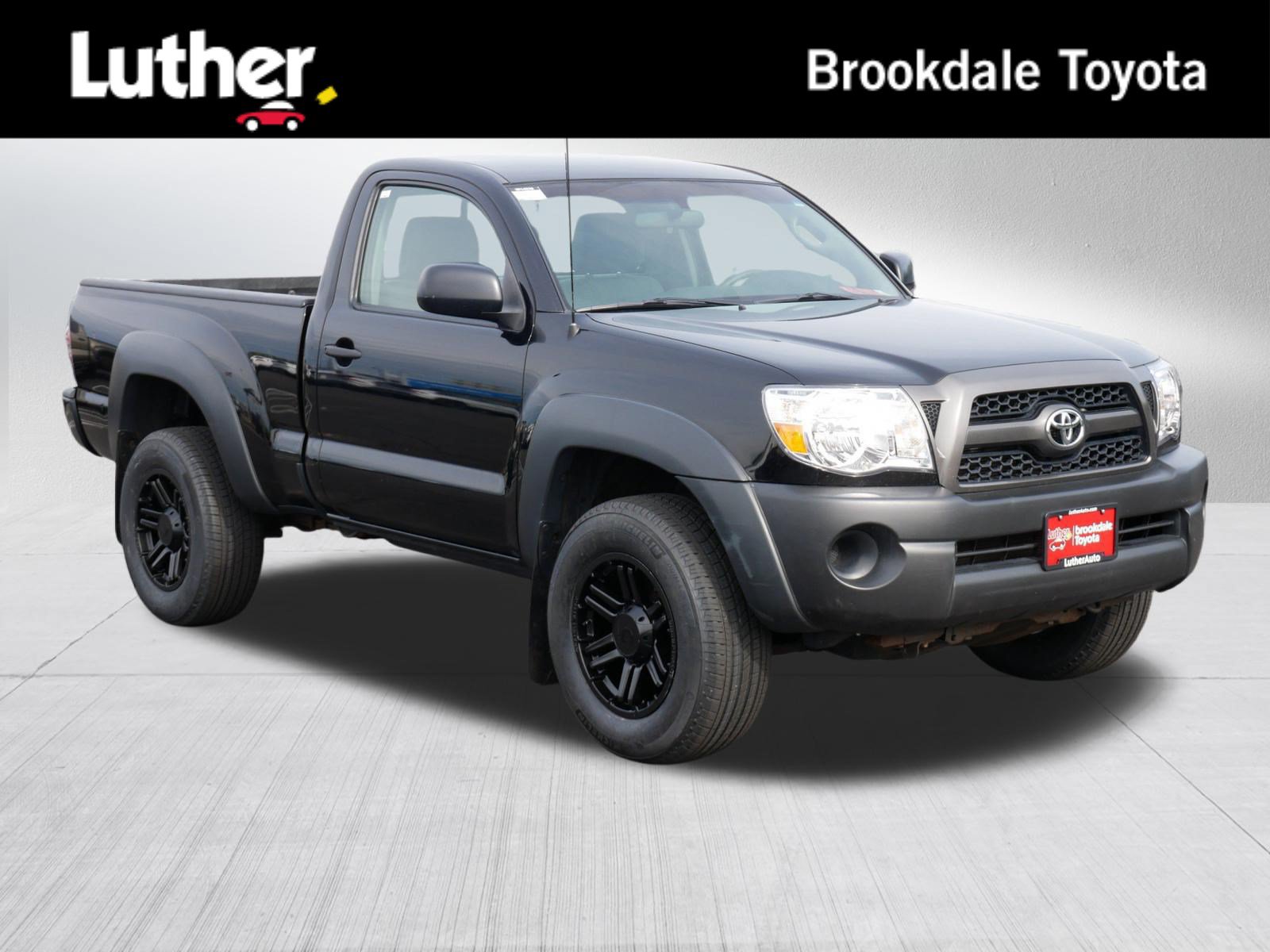 Used 2011 Toyota Tacoma 4x4 Regular Cab image 1