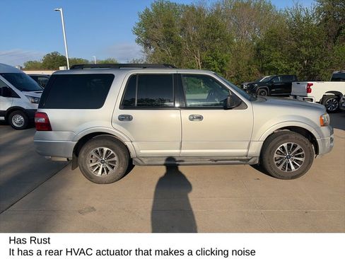 Used 2015 Ford Expedition XLT RWD image 6