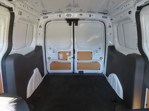 Used 2019 Ford Transit Connect XL image 19