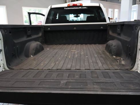 Used 2019 Chevrolet Silverado 2500 LT AWD/4WD image 13
