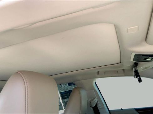 Used 2020 Lexus ES 350 Ultra Luxury w/ Accessory Package 2 FWD image 14