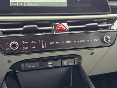 Certified 2023 Kia Niro Wind w/ Wind Preserve Package FWD image 33