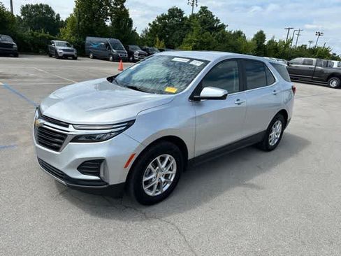 Used 2022 Chevrolet Equinox LT w/ LPO, Floor Liner Package AWD/4WD image 17