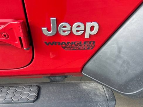 Used 2020 Jeep Wrangler Unlimited Sport S AWD/4WD image 3