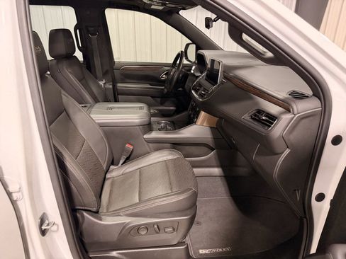 Used 2021 Chevrolet Tahoe High Country w/ Premium Package image 5