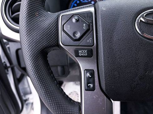Used 2023 Toyota Tacoma SR5 AWD/4WD image 30