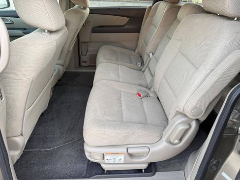 Used 2011 Honda Odyssey EX image 10