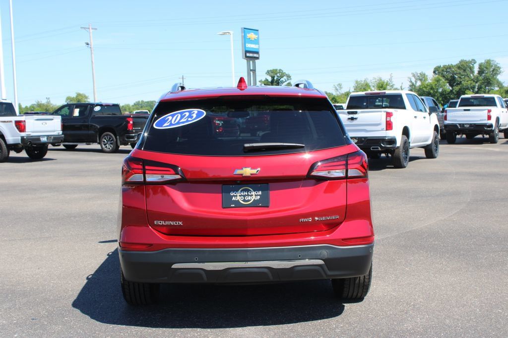 Used 2023 Chevrolet Equinox Premier AWD/4WD image 8
