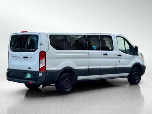 Used 2017 Ford Transit 350 XLT RWD image 4