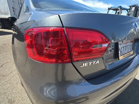 Used 2013 Volkswagen Jetta S FWD image 48