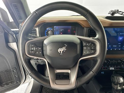 Used 2024 Ford Bronco Outer Banks image 11