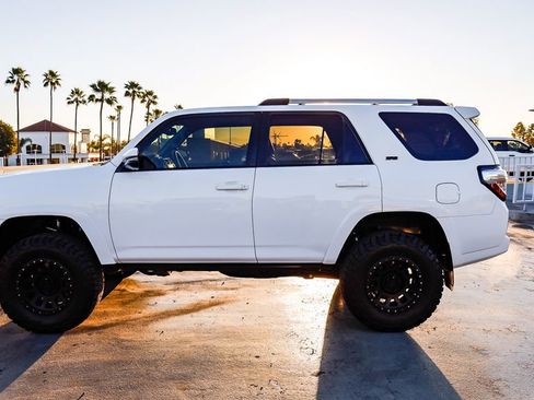 Used 2021 Toyota 4Runner SR5 Premium w/ Moonroof Package image 13