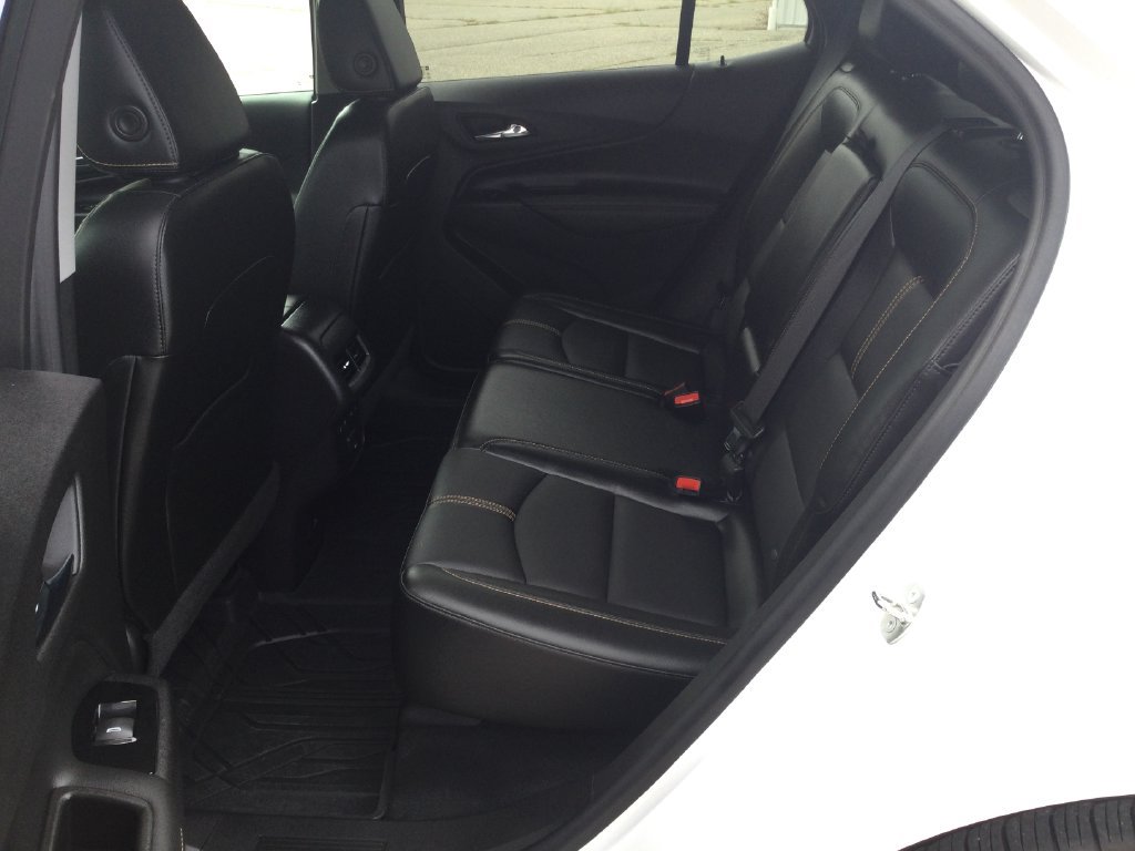 Used 2024 Chevrolet Equinox Premier FWD image 29