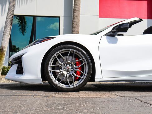 Used 2024 Chevrolet Corvette Z06 w/ Battery Protection Package image 37