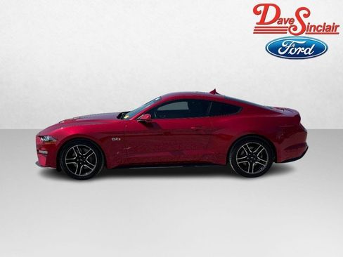 Used 2022 Ford Mustang GT Premium w/ Equipment Group 401A RWD image 10