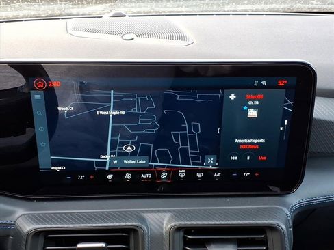 Used 2025 Ford Mustang Dark Horse image 16