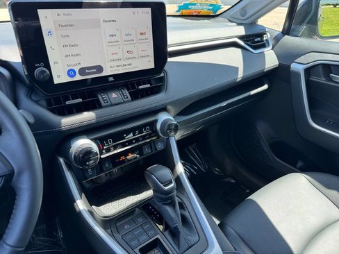 Certified 2023 Toyota RAV4 XLE Premium AWD/4WD image 29