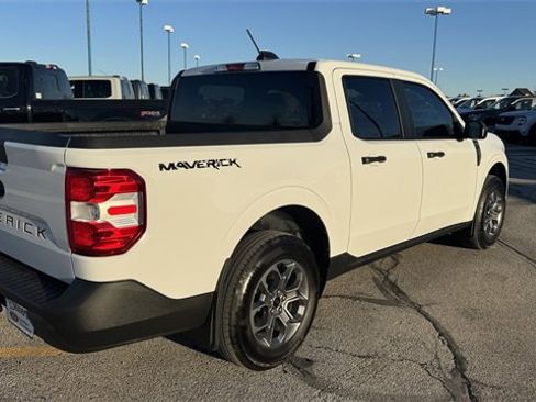 Certified 2025 Ford Maverick XLT image 9