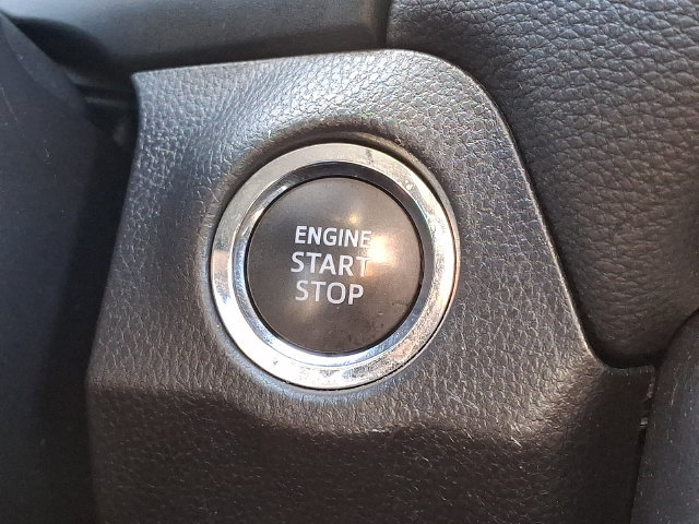 Used 2025 Toyota RAV4 XLE AWD/4WD image 22