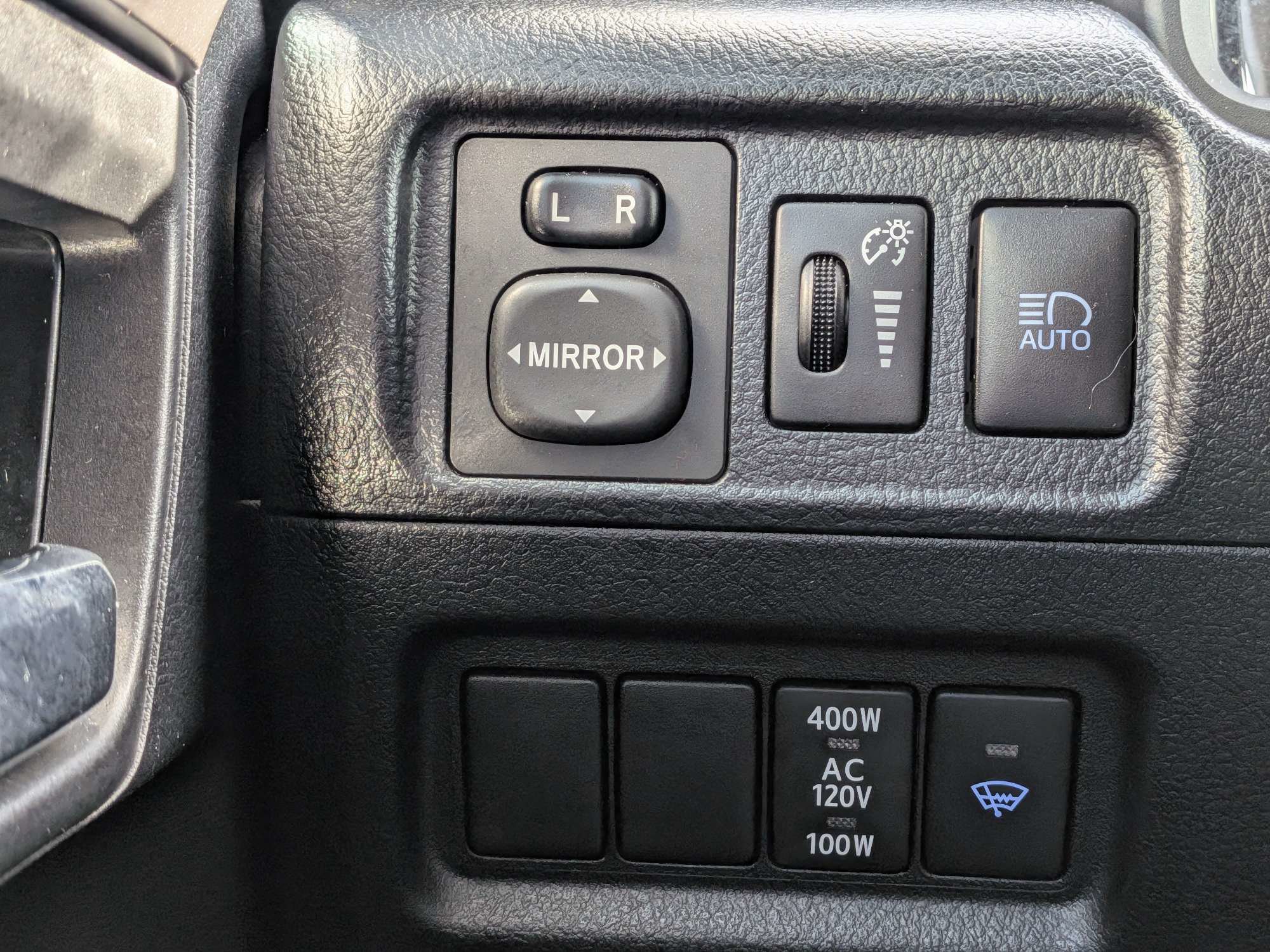 Used 2024 Toyota 4Runner SR5 AWD/4WD image 25