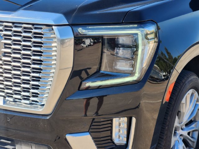 Used 2022 GMC Yukon Denali AWD/4WD image 9