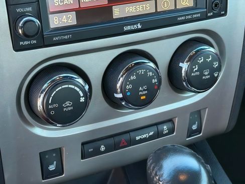 Used 2013 Dodge Challenger SRT8 w/ Harman Kardon Audio Group RWD image 27