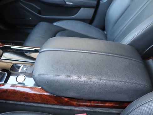 Used 2013 Audi A8 L 3.0T w/ Driver Assistance Pkg image 36