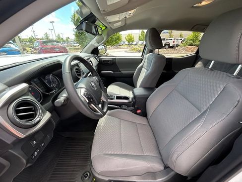 Used 2023 Toyota Tacoma SR5 w/ Technology Package AWD/4WD image 13