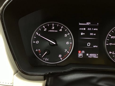 Used 2025 Subaru Outback Premium AWD/4WD image 12