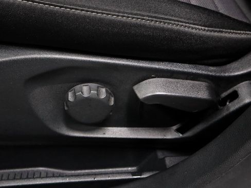 Certified 2021 Ford Edge SE image 23