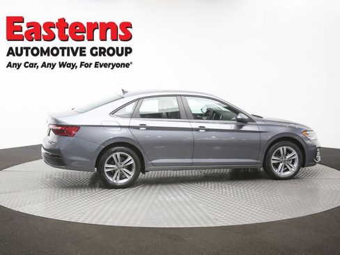 Used 2024 Volkswagen Jetta SE FWD image 40
