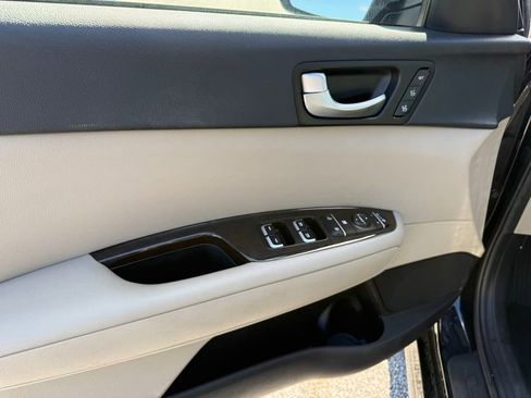 Used 2018 Kia Optima EX w/ Premium Package image 10
