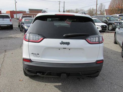 Used 2019 Jeep Cherokee Latitude image 4