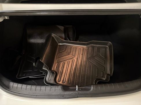 Certified 2023 Hyundai Elantra Limited image 24