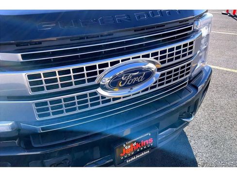 Used 2017 Ford F350 Platinum w/ Platinum Ultimate Package image 32