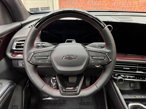 Used 2026 Chevrolet Traverse RS w/ LPO, Floor Liner Package AWD/4WD image 14
