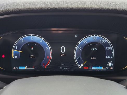 Used 2025 Jeep Wagoneer 4WD image 15