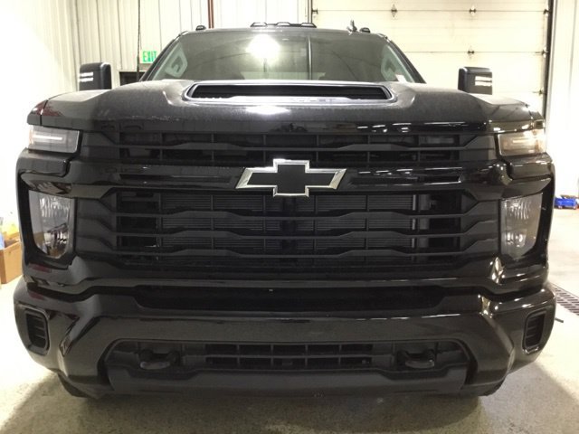 New 2026 Chevrolet Silverado 2500 Custom w/ Custom Convenience Package AWD/4WD image 6