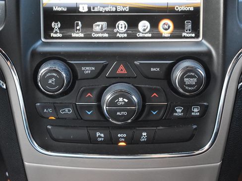 Used 2014 Jeep Grand Cherokee Limited image 28