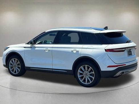 Certified 2022 Lincoln Corsair FWD w/ Premium Package image 4