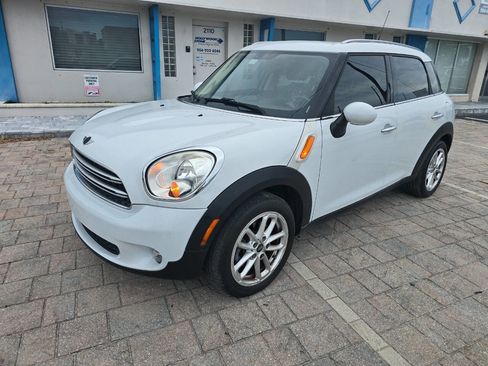 Used 2015 MINI Cooper Countryman FWD image 1