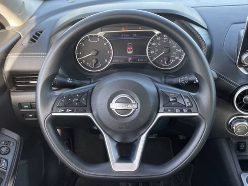 Used 2025 Nissan Sentra SV FWD image 11