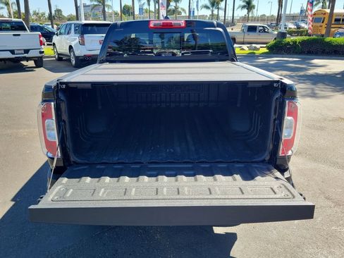 Used 2022 GMC Canyon Denali w/ Denali Black Edition Package AWD/4WD image 24