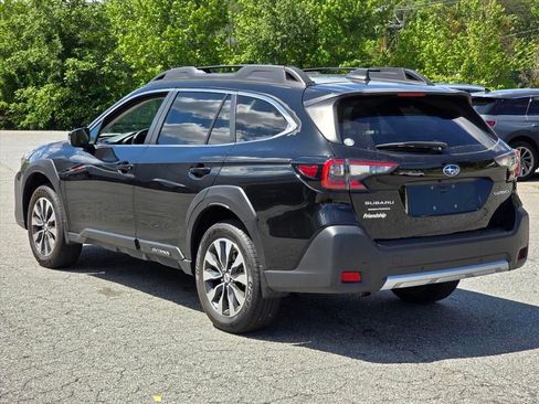 Used 2025 Subaru Outback Limited AWD/4WD image 24