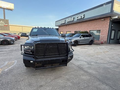 Used 2019 RAM 2500 Big Horn RWD image 9