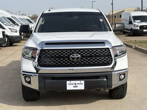 Used 2019 Toyota Tundra SR5 w/ SR5 Upgrade Package image 9