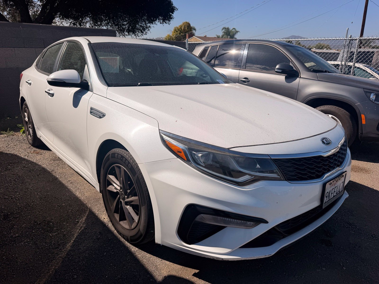Used 2020 Kia Optima LX FWD image 1